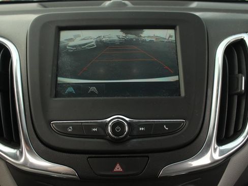 Used 2018 Chevrolet Equinox LS FWD image 35