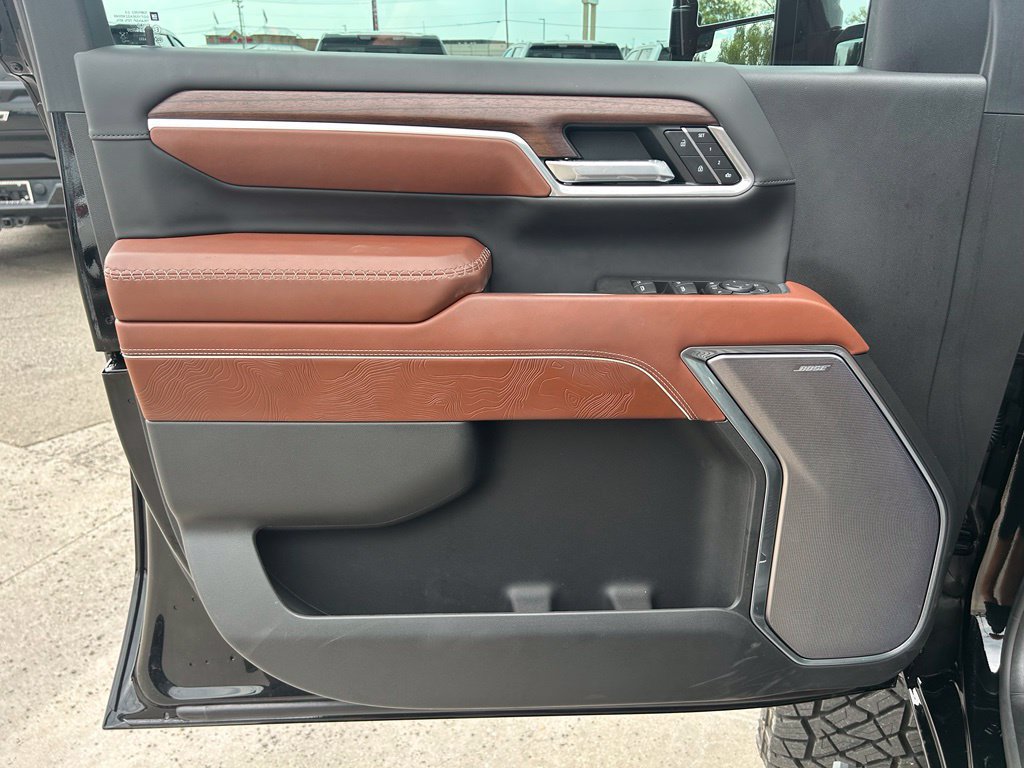 New 2026 GMC Sierra 3500 Denali Ultimate w/ LPO, Black Badging Package AWD/4WD image 26