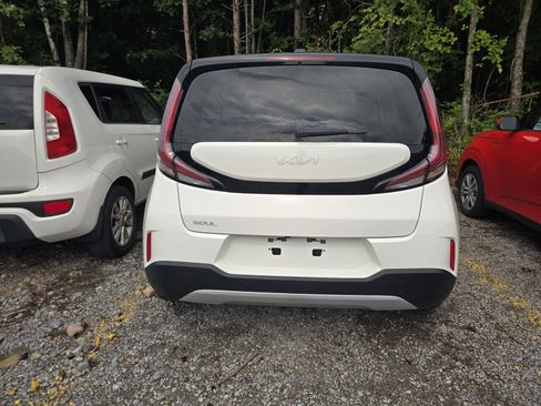 Used 2025 Kia Soul EX FWD image 3