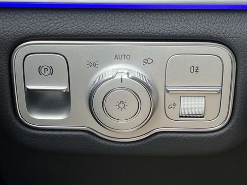 Certified 2025 Mercedes-Benz GLE 350 4MATIC image 24