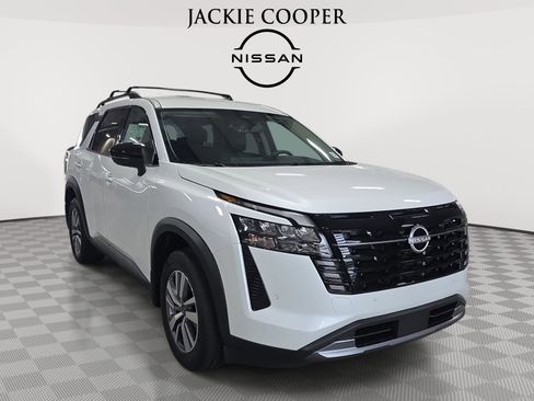 New 2026 Nissan Pathfinder SL FWD image 3