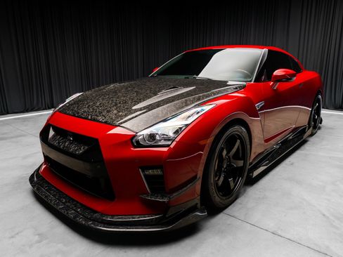 Used 2020 Nissan GT-R Premium w/ Premium Interior Package AWD/4WD image 15