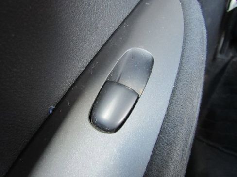 Used 2015 Nissan Leaf S w/ Charge Package image 24