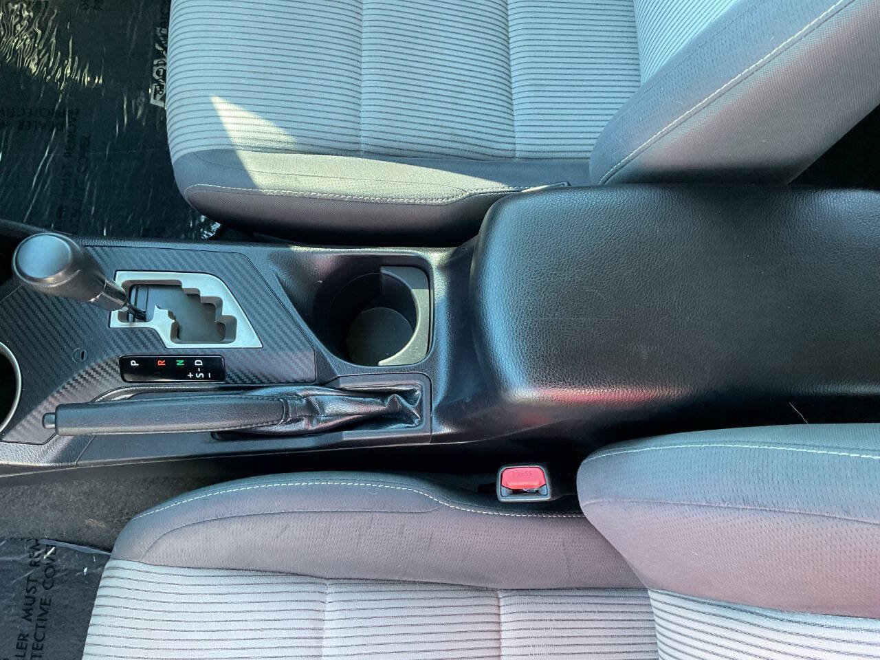 Used 2013 Toyota RAV4 XLE AWD/4WD image 26
