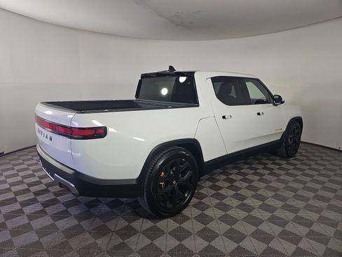 Used 2023 Rivian R1T Adventure image 5