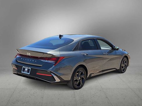 New 2026 Hyundai Elantra Sport FWD image 8