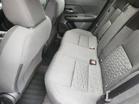 Used 2025 Nissan Kicks SV image 26