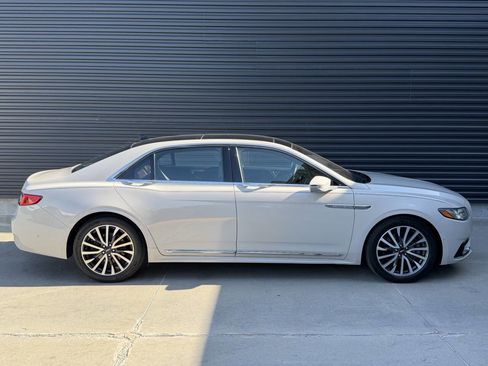 Used 2020 Lincoln Continental Reserve AWD/4WD image 10