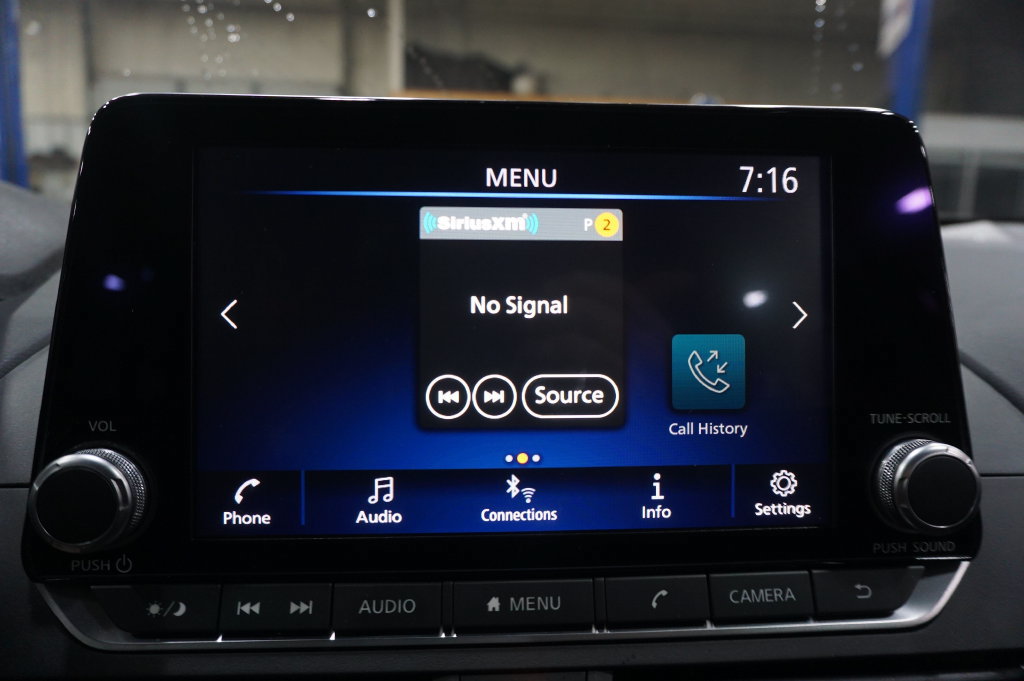 Used 2023 Nissan Altima 2.5 SV FWD image 11