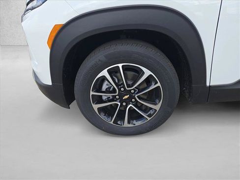 New 2026 Chevrolet TrailBlazer LT w/ Convenience Package FWD image 10