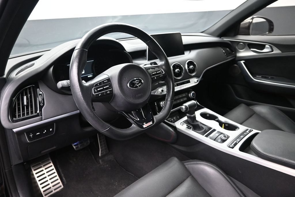 Used 2019 Kia Stinger GT1 AWD/4WD image 13