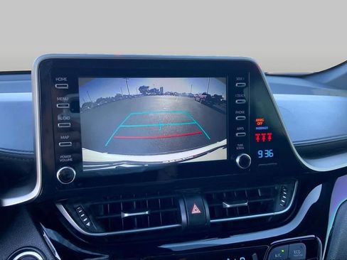 Used 2019 Toyota C-HR XLE FWD image 27