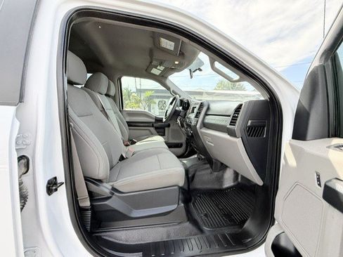 Used 2017 Ford F250 XL w/ Power Equipment Group AWD/4WD image 22
