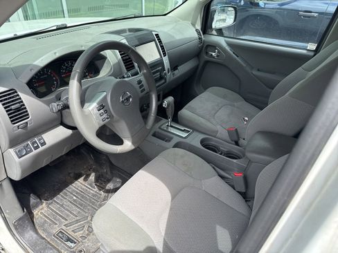 Used 2019 Nissan Frontier SV AWD/4WD image 9