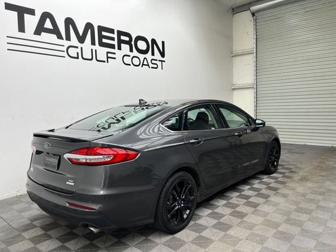 Used 2020 Ford Fusion SE w/ Equipment Group 151A FWD image 7