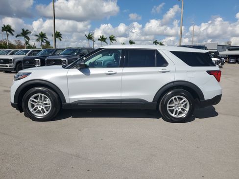 Used 2026 Ford Explorer Active image 8