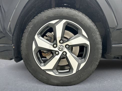 Used 2023 Toyota RAV4 SE w/ Weather & Moonroof Package AWD/4WD image 25