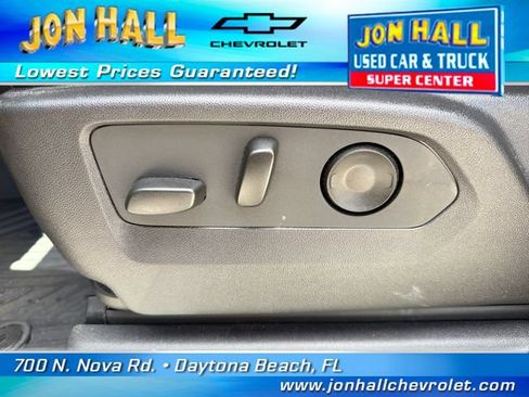 Used 2024 Chevrolet Silverado 1500 LT Trail Boss w/ Convenience Package II AWD/4WD image 15