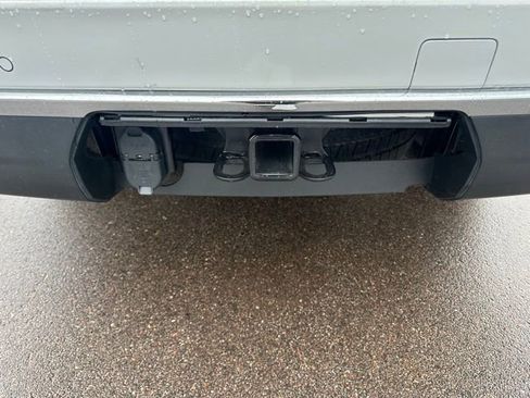 Used 2023 Chevrolet Tahoe LT image 9