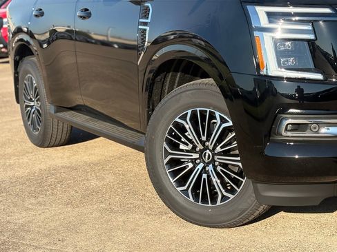 New 2026 Nissan Armada SL w/ Captain's Chari Seat Package image 8