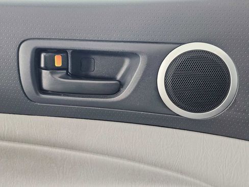 Used 2013 Toyota Tacoma 4x4 Double Cab w/ TRD Sport Pkg image 29