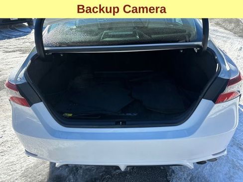 Used 2024 Toyota Camry SE image 12