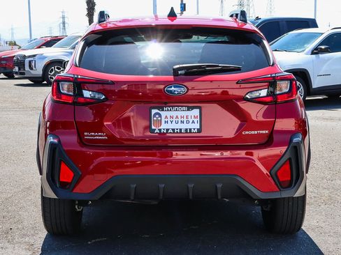 Used 2024 Subaru Crosstrek 2.5i Limited w/ Crosstrek Mirror Package AWD/4WD image 8