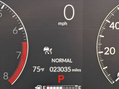 Used 2024 Honda CR-V EX image 11