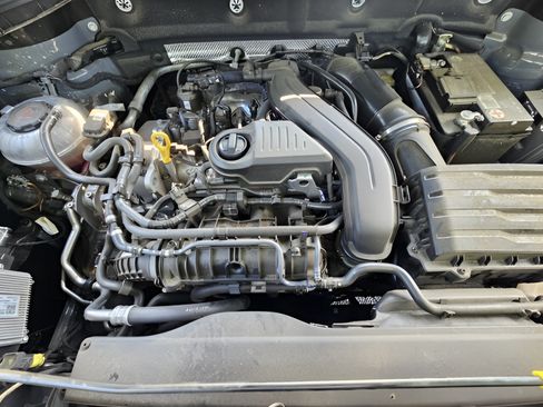 Certified 2022 Volkswagen Taos SEL AWD/4WD image 25