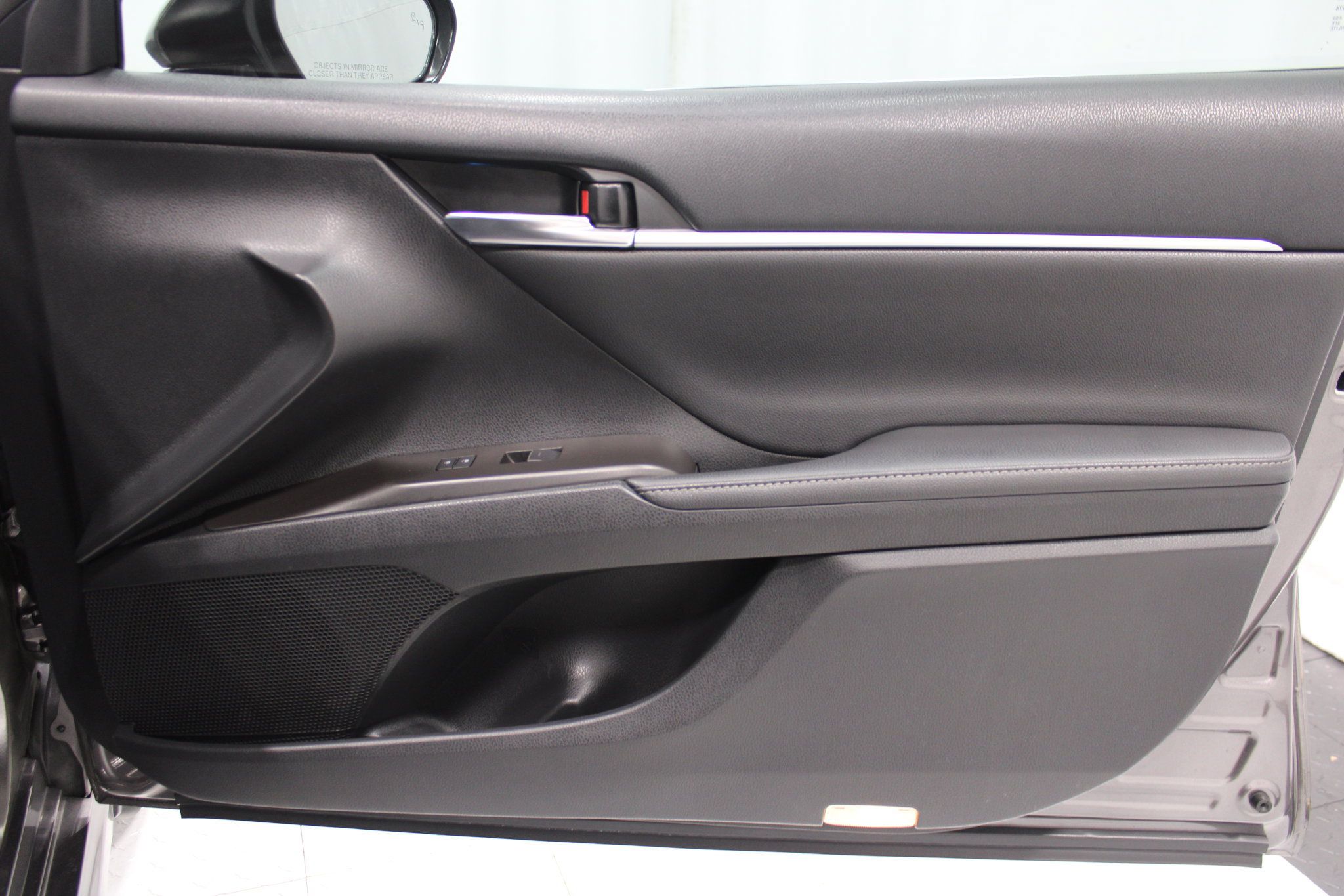 Used 2022 Toyota Camry XSE w/ Navigation Package FWD image 23