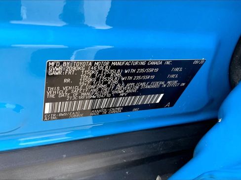 Used 2021 Toyota RAV4 XLE Premium FWD image 32