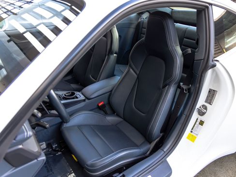 Certified 2024 Porsche 911 Carrera S RWD image 5