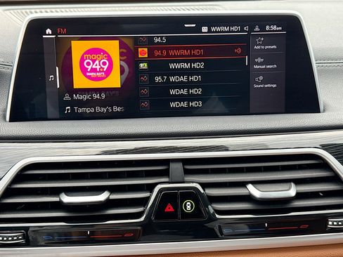 Used 2020 BMW 740i w/ M Sport Package image 32