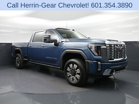 Used 2024 GMC Sierra 2500 Denali w/ Denali Reserve Package AWD/4WD image 9