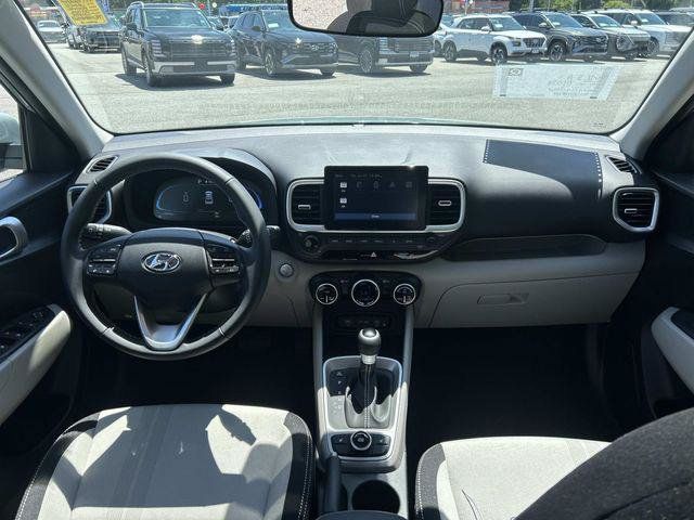 New 2026 Hyundai Venue SEL FWD image 6
