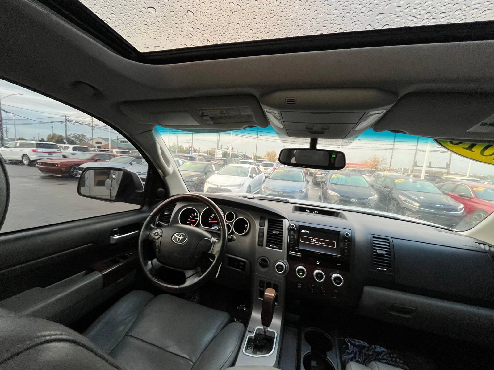 Used 2010 Toyota Tundra Limited w/ Platinum Pkg AWD/4WD image 35