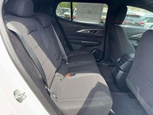 New 2026 Chevrolet Equinox EV LT FWD image 27