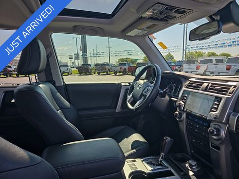 Used 2023 Toyota 4Runner Limited AWD/4WD image 7