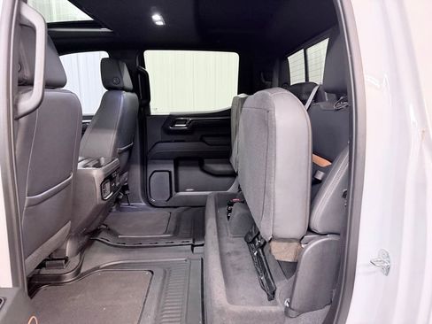 Used 2023 GMC Sierra 1500 AT4 w/ Technology Package AWD/4WD image 35
