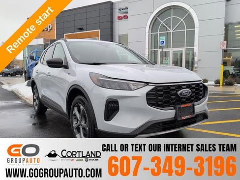 Used 2025 Ford Escape ST-Line w/ Tech Pack #1 AWD/4WD image 1