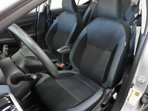 Used 2023 Nissan Versa SV image 14