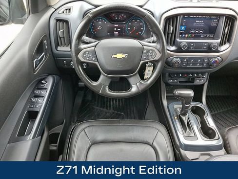 Used 2019 Chevrolet Colorado Z71 w/ Z71 Midnight Edition AWD/4WD image 3