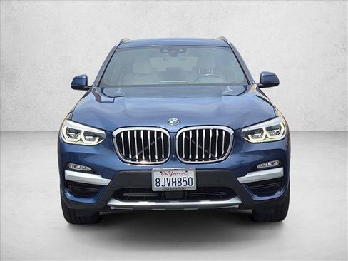 Used 2019 BMW X3 xDrive30i w/ Executive Package AWD/4WD image 2