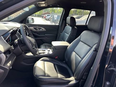 Used 2024 Chevrolet Traverse LT AWD/4WD image 19