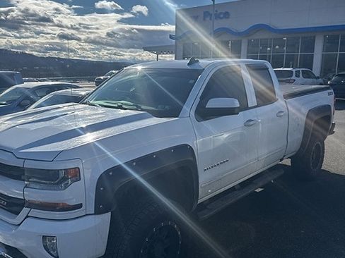 Used 2017 Chevrolet Silverado 1500 LT w/ All Star Edition image 3