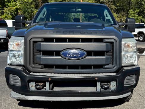 Used 2013 Ford F250 XL RWD image 2