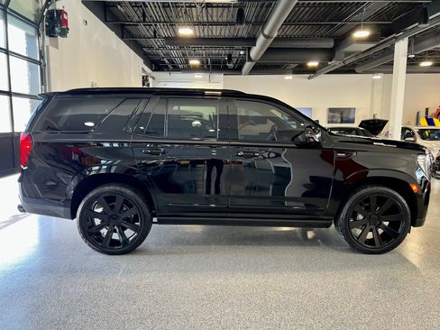 Used 2021 GMC Yukon Denali w/ Denali Premium Package image 5