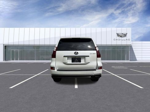 Used 2022 Lexus GX 460 Luxury w/ Sport Design Package AWD/4WD image 12