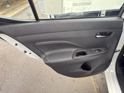 New 2025 Nissan Versa SV image 29