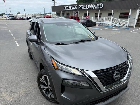 Used 2023 Nissan Rogue SV AWD/4WD image 13